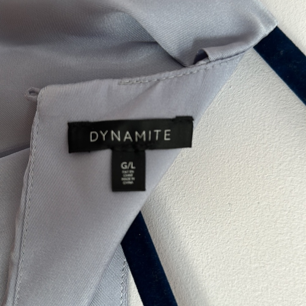 Dynamite Blouse - Picture 3 of 3